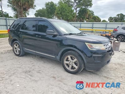 Czwarte zdjęcie samochodu z boku: 2018 FORD EXPLORER XLT VIN:1FM5K7DH4JGC64383 - miniatura