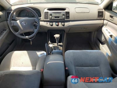 Zdjęcie 8 z 12 samochodu: 2002 TOYOTA CAMRY VIN:JTDBE32K920109781 - miniatura