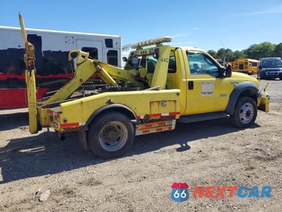 Trzecie zdjęcie samochodu z tyłu: 2006 FORD F550 SUPER DUTY VIN:1FDAF56PX6EB80017 - miniatura