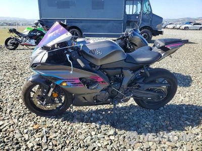 Trzecie zdjęcie samochodu z tyłu: 2024 YAMAHA YZFR7 VIN:JYARM38E0RA010222 - miniatura