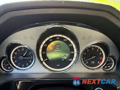 Piąte zdjęcie samochodu w środku: 2011 MERCEDES-BENZ E 350 4MATIC VIN:WDDHF8HB0BA325966 - miniatura