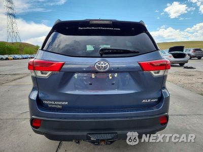 Zdjęcie 6 z 14 samochodu: 2019 TOYOTA HIGHLANDER XLE VIN:5TDJZRFH1KS921591 - miniatura