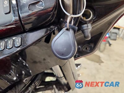 Zdjęcie 8 z 10 samochodu: 2017 HARLEY-DAVIDSON FLHXS STREET GLIDE SPECIAL VIN:1HD1KRC17HB619832 - miniatura