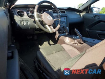 Zdjęcie 8 z 12 samochodu: 2014 FORD MUSTANG VIN:1ZVBP8AMXE5249496 - miniatura