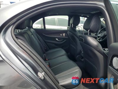 Zdjęcie 10 z 12 samochodu: 2018 MERCEDES-BENZ E 300 VIN:WDDZF4JB2JA324162 - miniatura