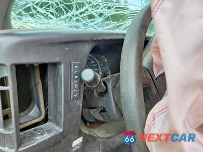 Zdjęcie 9 z 12 samochodu: 2022 GMC SAVANA G3500 BOX TRUCK VIN:7GZ37TC7XNN000247 - miniatura