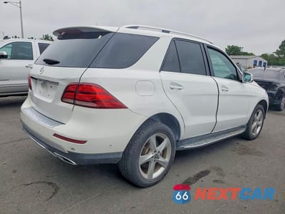 Trzecie zdjęcie samochodu z tyłu: 2018 MERCEDES-BENZ GLE 350 4MATIC VIN:4JGDA5HB5JB127135 - miniatura