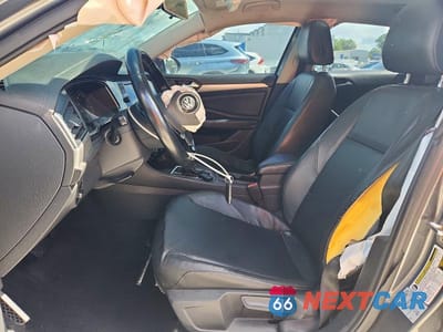Zdjęcie 7 z 12 samochodu: 2019 VOLKSWAGEN JETTA S VIN:3VWC57BU6KM105940 - miniatura