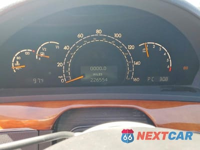 Zdjęcie 9 z 12 samochodu: 2004 MERCEDES-BENZ S 430 VIN:WDBNG70J34A409871 - miniatura