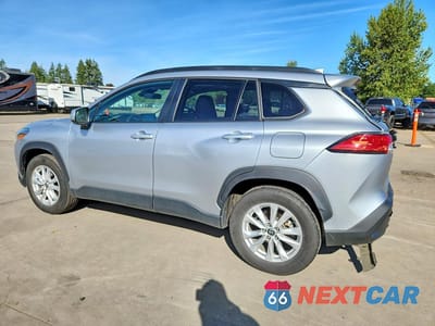 Drugie zdjęcie samochodu z przodu: 2022 TOYOTA COROLLA CROSS XLE VIN:7MUBAABG1NV041933 - miniatura