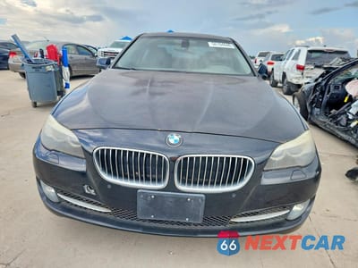 Piąte zdjęcie samochodu w środku: 2012 BMW 528 I VIN:WBAXG5C53CDX05321 - miniatura