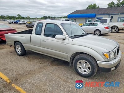 Czwarte zdjęcie samochodu z boku: 2004 TOYOTA TACOMA VIN:5TEVL52N04Z435514 - miniatura