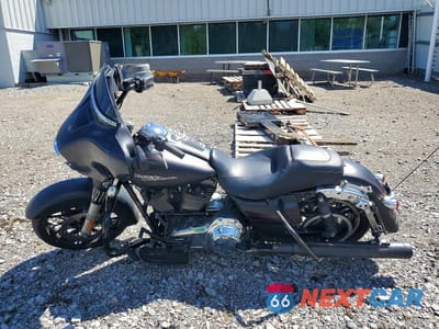 Trzecie zdjęcie samochodu z tyłu: 2014 HARLEY-DAVIDSON FLHXS STREET GLIDE SPECIAL VIN:1HD1KRM16EB703120 - miniatura