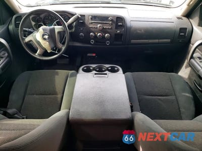Zdjęcie 8 z 12 samochodu: 2007 CHEVROLET SILVERADO K1500 VIN:2GCEK19J371720733 - miniatura