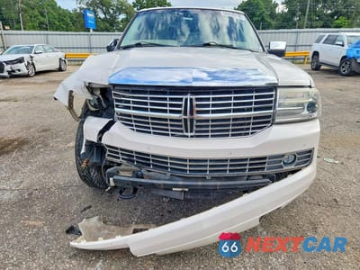 Piąte zdjęcie samochodu w środku: 2013 LINCOLN NAVIGATOR VIN:5LMJJ2H5XDEL06122 - miniatura