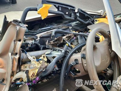 Zdjęcie 9 z 13 samochodu: 1999 TOYOTA CAMRY LE V6 VIN:JT2BF22K8X0180123 - miniatura