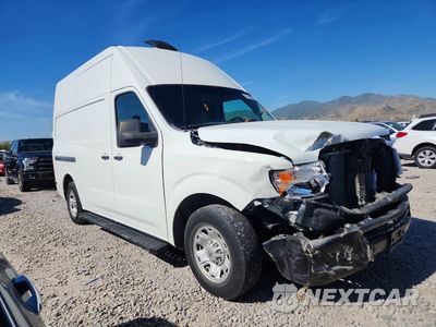 Czwarte zdjęcie samochodu z boku: 2017 NISSAN NV 2500 DELIVERY VAN VIN:1N6BF0LYXHN811048 - miniatura