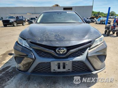 Piąte zdjęcie samochodu w środku: 2019 TOYOTA CAMRY SE VIN:4T1B11HK7KU282940 - miniatura