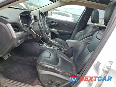 Zdjęcie 7 z 13 samochodu: 2017 JEEP CHEROKEE TRAILHAWK VIN:1C4PJMBB0HD214461 - miniatura
