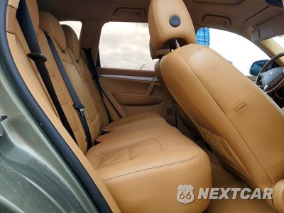 Zdjęcie 10 z 12 samochodu: 2010 PORSCHE CAYENNE VIN:WP1AA2APXALA06511 - miniatura