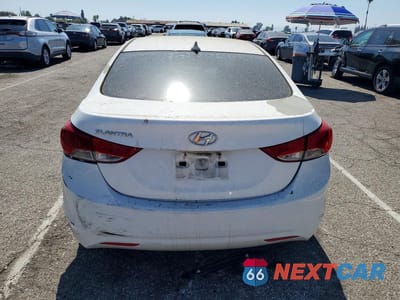 Zdjęcie 6 z 12 samochodu: 2013 HYUNDAI ELANTRA GLS VIN:5NPDH4AE7DH407429 - miniatura