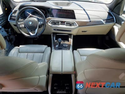 Zdjęcie 8 z 13 samochodu: 2019 BMW X5 VIN:5UXCR6C54KLL14800 - miniatura