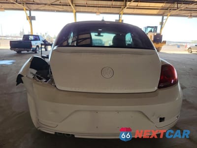 Zdjęcie 6 z 12 samochodu: 2017 VOLKSWAGEN BEETLE 1.8T VIN:3VWF17AT6HM629745 - miniatura
