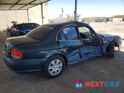 Trzecie zdjęcie samochodu z tyłu: 2005 HYUNDAI SONATA GL VIN:KMHWF25S15A110941 - miniatura