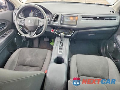 Zdjęcie 8 z 14 samochodu: 2021 HONDA HR-V EX VIN:3CZRU6H53MM727631 - miniatura