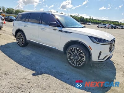 Czwarte zdjęcie samochodu z boku: 2025 LINCOLN AVIATOR RESERVE VIN:5LM5J7XC0SGL04377 - miniatura