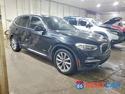 Czwarte zdjęcie samochodu z boku: 2018 BMW X3 XDRIVE30I VIN:5UXTR9C58JLC73798 - miniatura
