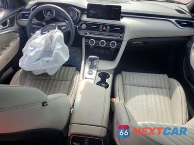 Zdjęcie 8 z 13 samochodu: 2023 GENESIS G70 2.0T VIN:KMTG34TA0PU126719 - miniatura
