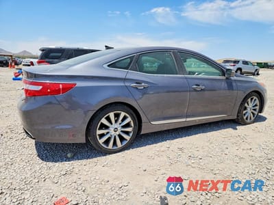 Trzecie zdjęcie samochodu z tyłu: 2013 HYUNDAI AZERA BASE VIN:KMHFH4JG7DA321647 - miniatura