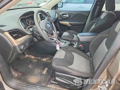 Zdjęcie 7 z 13 samochodu: 2018 JEEP CHEROKEE LATITUDE VIN:1C4PJLCB5JD606267 - miniatura