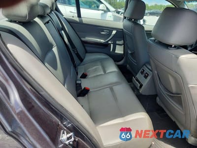 Zdjęcie 10 z 13 samochodu: 2006 BMW 325 I VIN:WBAVB13576KX66296 - miniatura