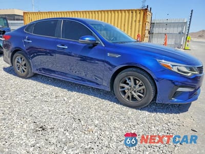 Czwarte zdjęcie samochodu z boku: 2019 KIA OPTIMA LX VIN:5XXGT4L33KG345558 - miniatura