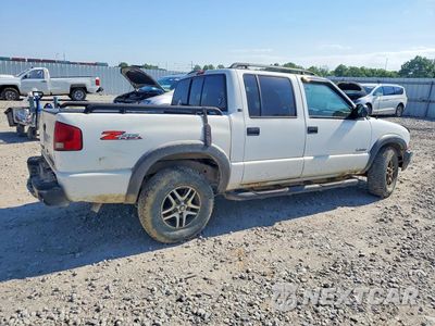 Trzecie zdjęcie samochodu z tyłu: 2004 CHEVROLET S-10 VIN:1GCDT13X54K109264 - miniatura