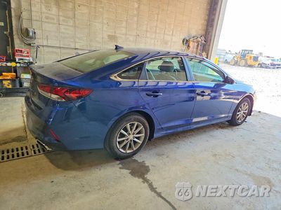 Trzecie zdjęcie samochodu z tyłu: 2018 HYUNDAI SONATA SE VIN:5NPE24AF1JH719773 - miniatura