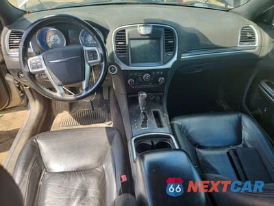 Zdjęcie 8 z 12 samochodu: 2011 CHRYSLER 300 LIMITED VIN:2C3CA5CG4BH582736 - miniatura