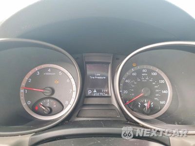 Zdjęcie 9 z 12 samochodu: 2014 HYUNDAI SANTA FE SPORT VIN:5XYZU3LB0EG222856 - miniatura