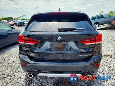 Zdjęcie 6 z 13 samochodu: 2021 BMW X1 SDRIVE28I VIN:WBXJG7C01M5S77109 - miniatura