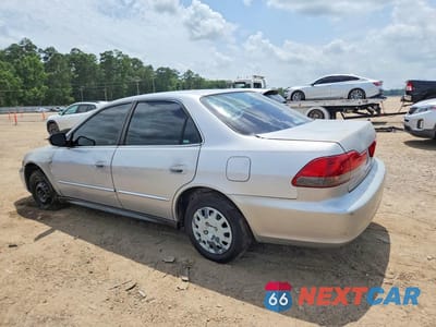 Drugie zdjęcie samochodu z przodu: 2002 HONDA ACCORD VALUE VIN:1HGCF86602A055682 - miniatura