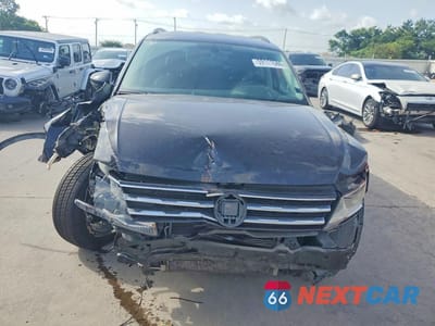 Piąte zdjęcie samochodu w środku: 2020 VOLKSWAGEN TIGUAN SE VIN:3VV3B7AX5LM074187 - miniatura