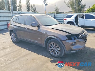 Czwarte zdjęcie samochodu z boku: 2014 BMW X3 XDRIVE28I VIN:5UXWX9C51E0D39005 - miniatura