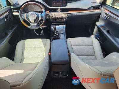 Zdjęcie 8 z 13 samochodu: 2014 LEXUS ES 350 VIN:JTHBK1GG6E2113814 - miniatura