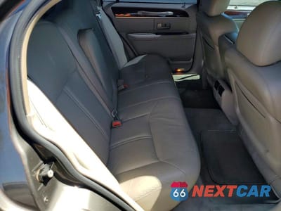 Zdjęcie 10 z 13 samochodu: 2004 LINCOLN TOWN CAR ULTIMATE VIN:1LNHM83W34Y659909 - miniatura