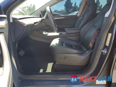 Zdjęcie 7 z 14 samochodu: 2023 TESLA MODEL Y VIN:7SAYGDEE3PA122485 - miniatura