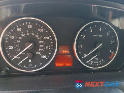 Zdjęcie 9 z 13 samochodu: 2011 BMW X5 XDRIVE35I VIN:5UXZV4C51BL738705 - miniatura