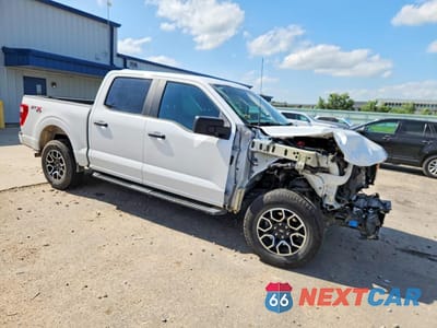 Czwarte zdjęcie samochodu z boku: 2023 FORD F150 VIN:1FTEW1EP7PKF63061 - miniatura