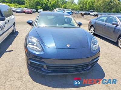Piąte zdjęcie samochodu w środku: 2018 PORSCHE PANAMERA 4 VIN:WP0AA2A76JL107529 - miniatura